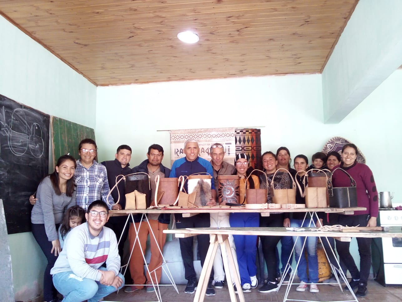 Artesanos y productores tendrán su propio espacio en el XV Festival del Canto Sachero 