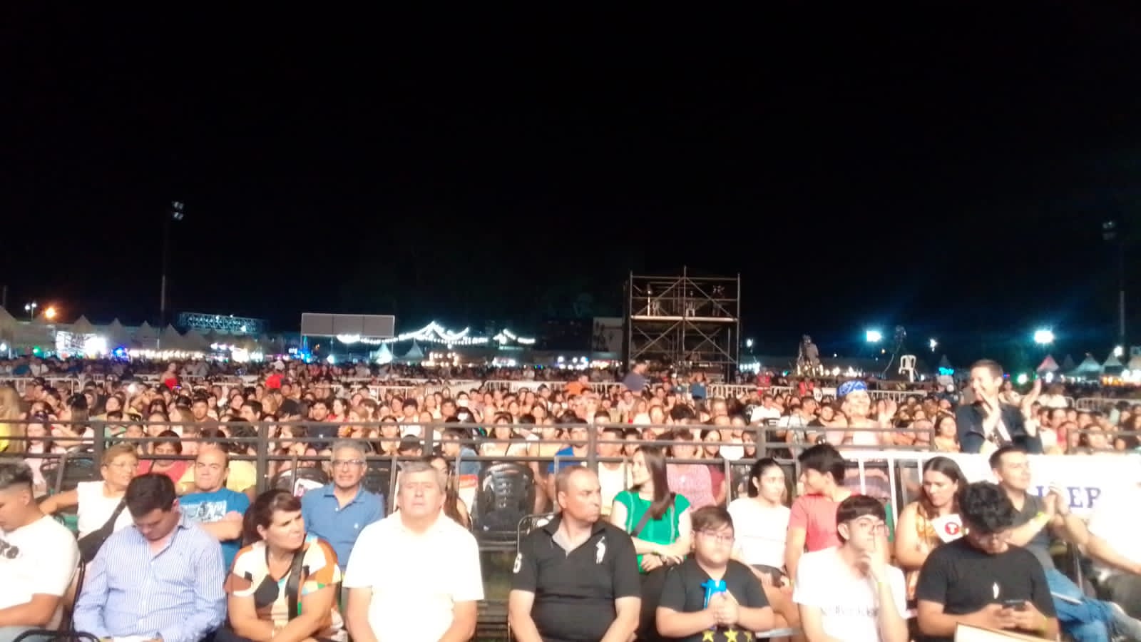 ULTIMA NOCHE DE LA SALAMANCA CON UNA CARTELERA DE PRIMER NIVEL