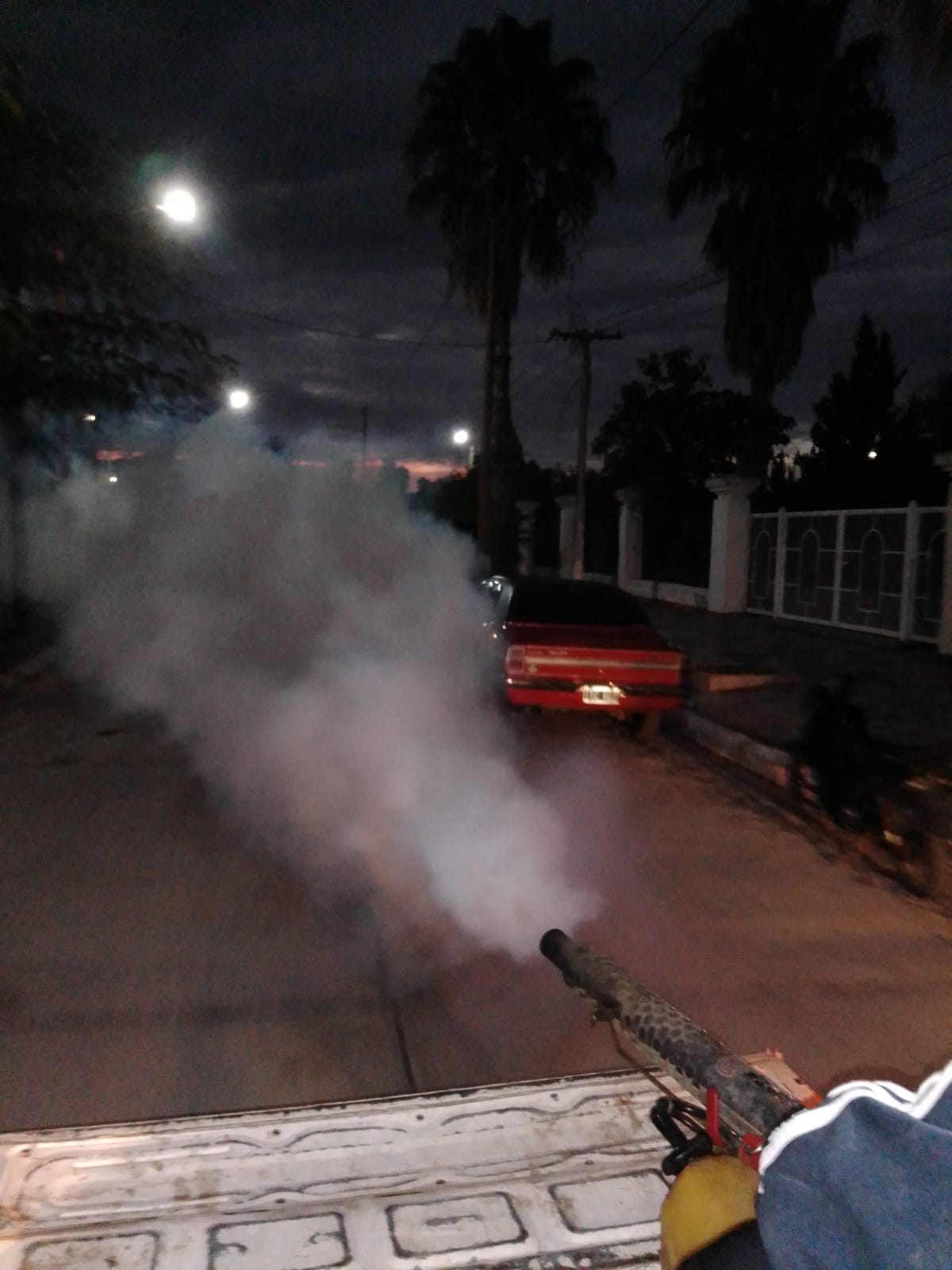 CLODOMIRA: Fumigación en el barrio Capitolio