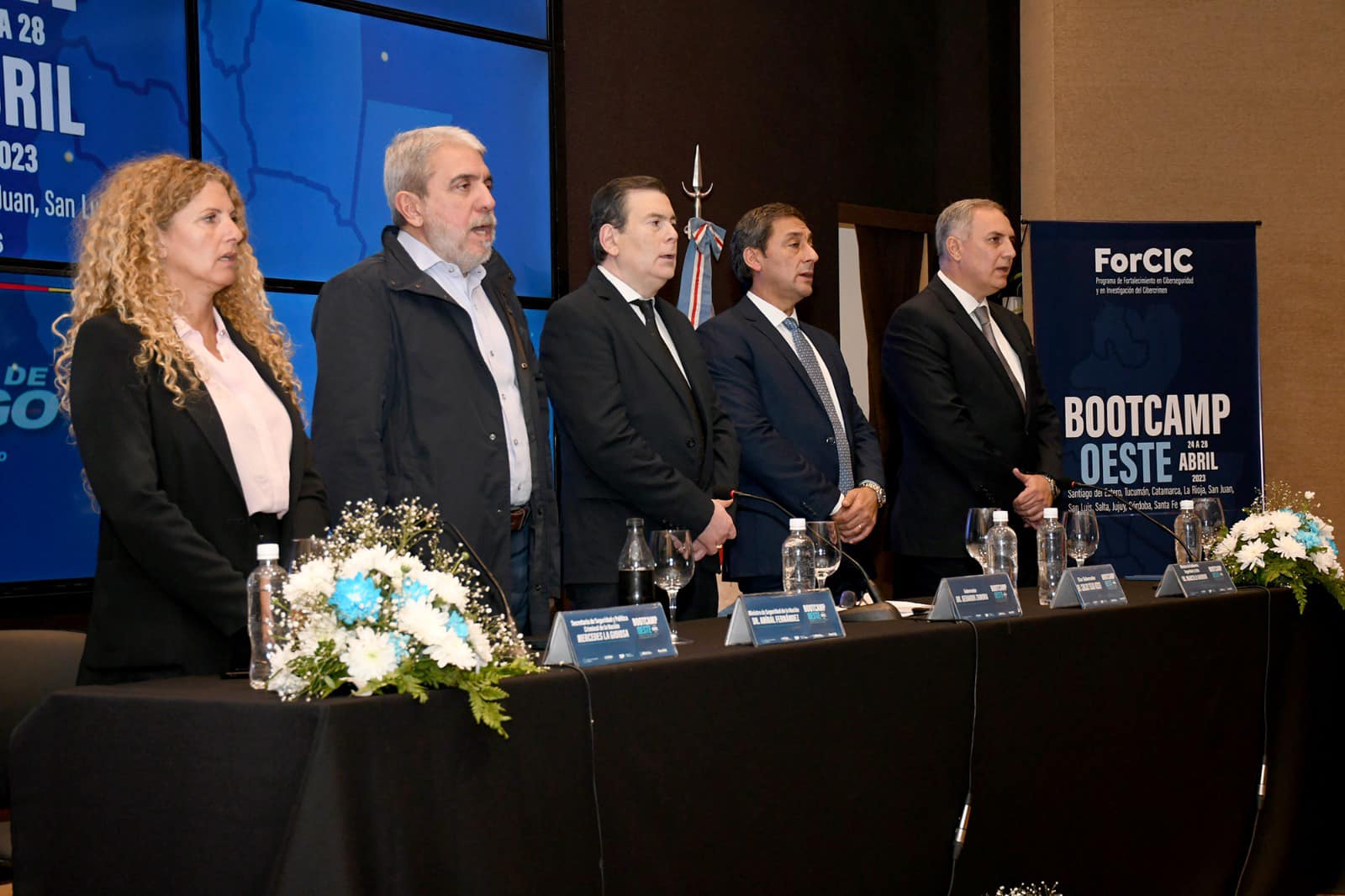 El gobernador Gerardo Zamora y el ministro de Seguridad de la Nación, Aníbal Fernandez, encabezaron la ceremonia de apertura de las jornadas “ForCIC Boot Camp 2023