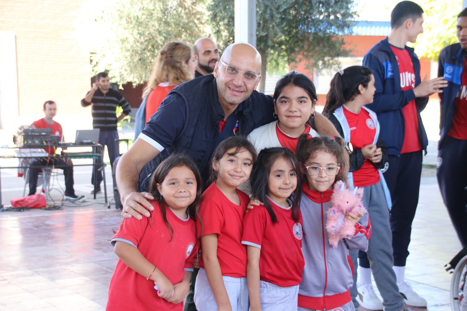 QUIMSA SOLIDARIO PRESENTO EL PROYECTO «SALUD – DEPORTE Y EDUCACIÓN»